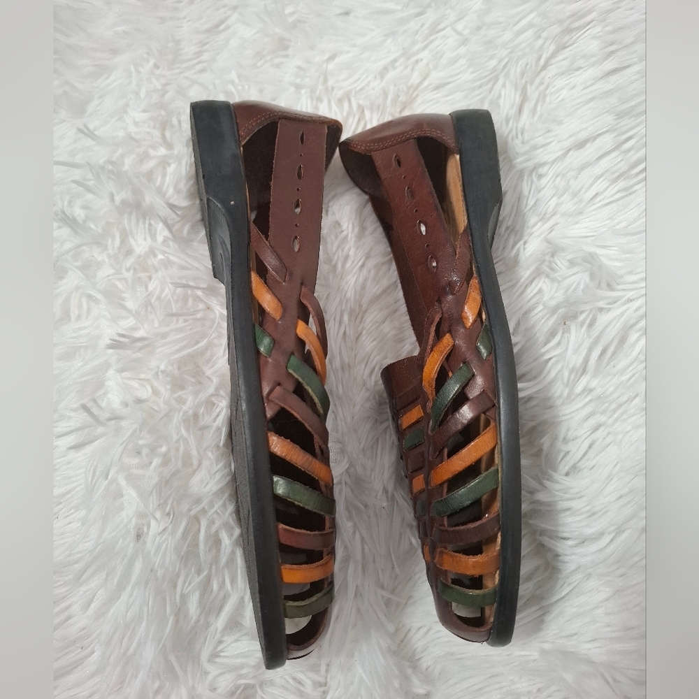 Basic Editions Brown and Green Sandals with Woven Design - Picture 4 of 12
